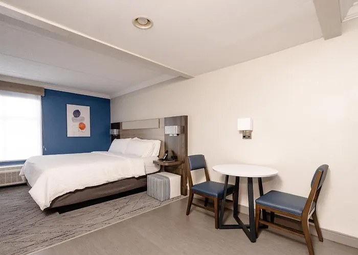Express & Charleston - Northwoods By Ihg 2* North Charleston
